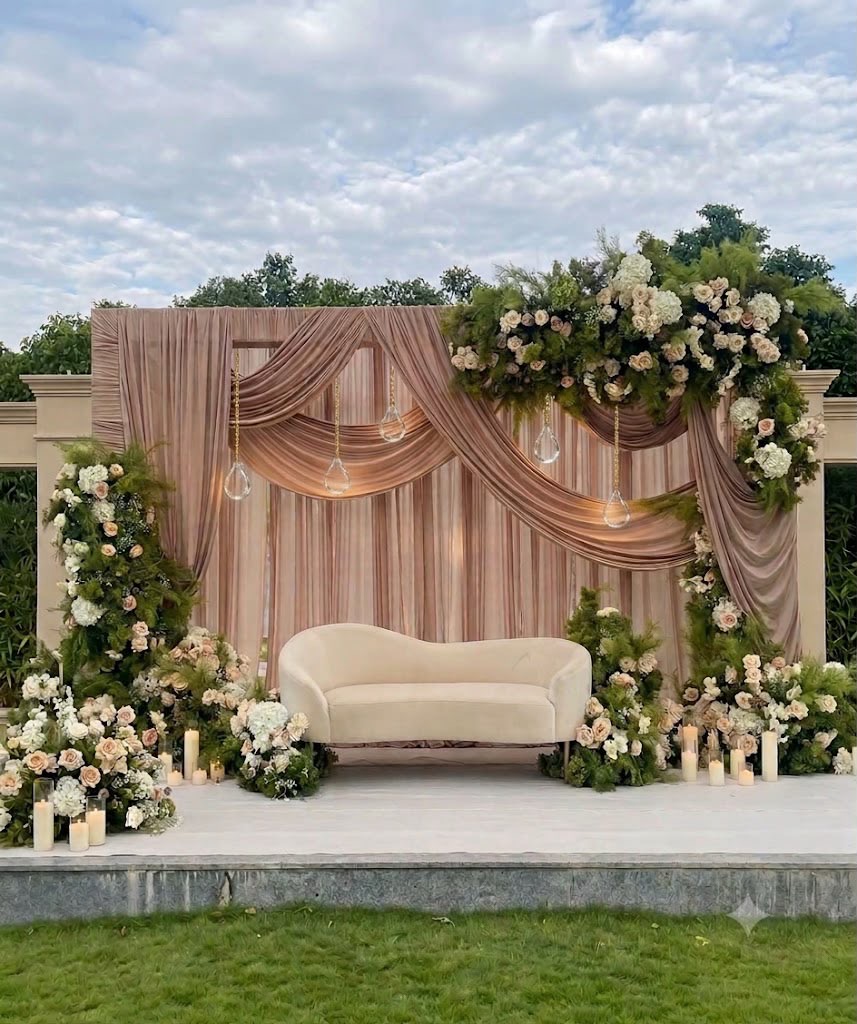 Engagement Decoration by HappyWaits